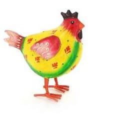 ein dekoratives Huhn zu Ostern